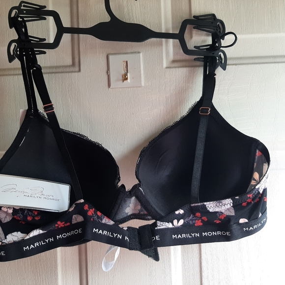 Womans bra - Picture 3 of 4